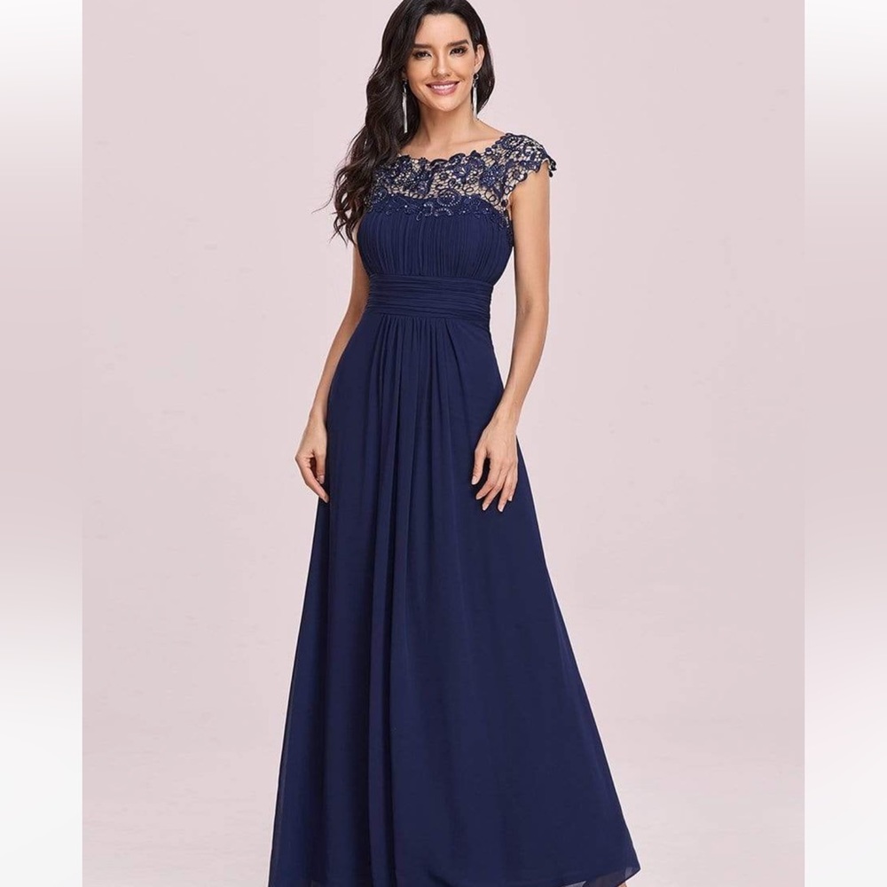 Elegant Maxi Long Lace Bridesmaid Dress with Cap Sleeve